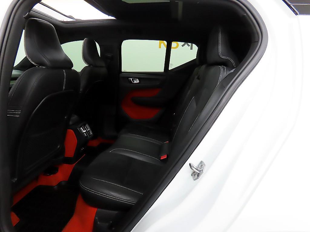 Volvo XC40 - Vista 6