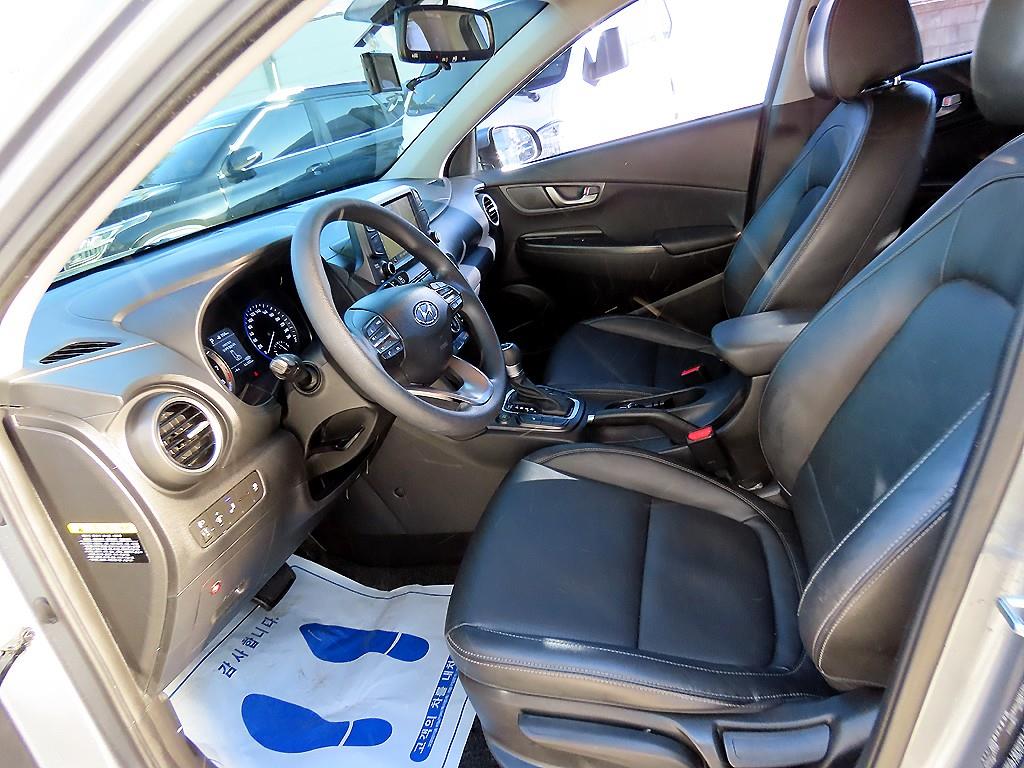 HYUNDAI Kona - Vista 5