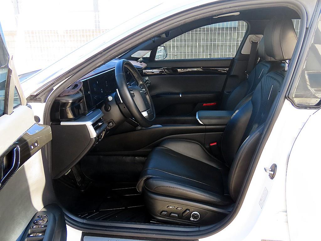 HYUNDAI Grandeur - Vista 5