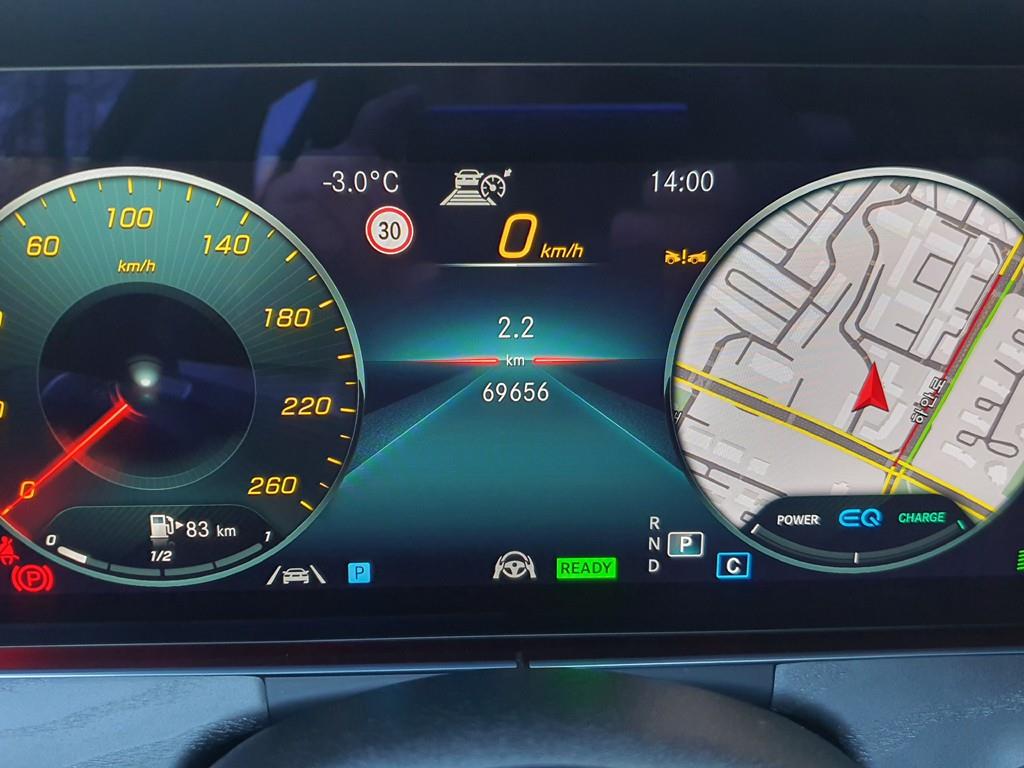 Mercedes Benz E class - Vista 11