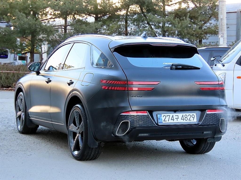 Genesis GV70 - Vista 3