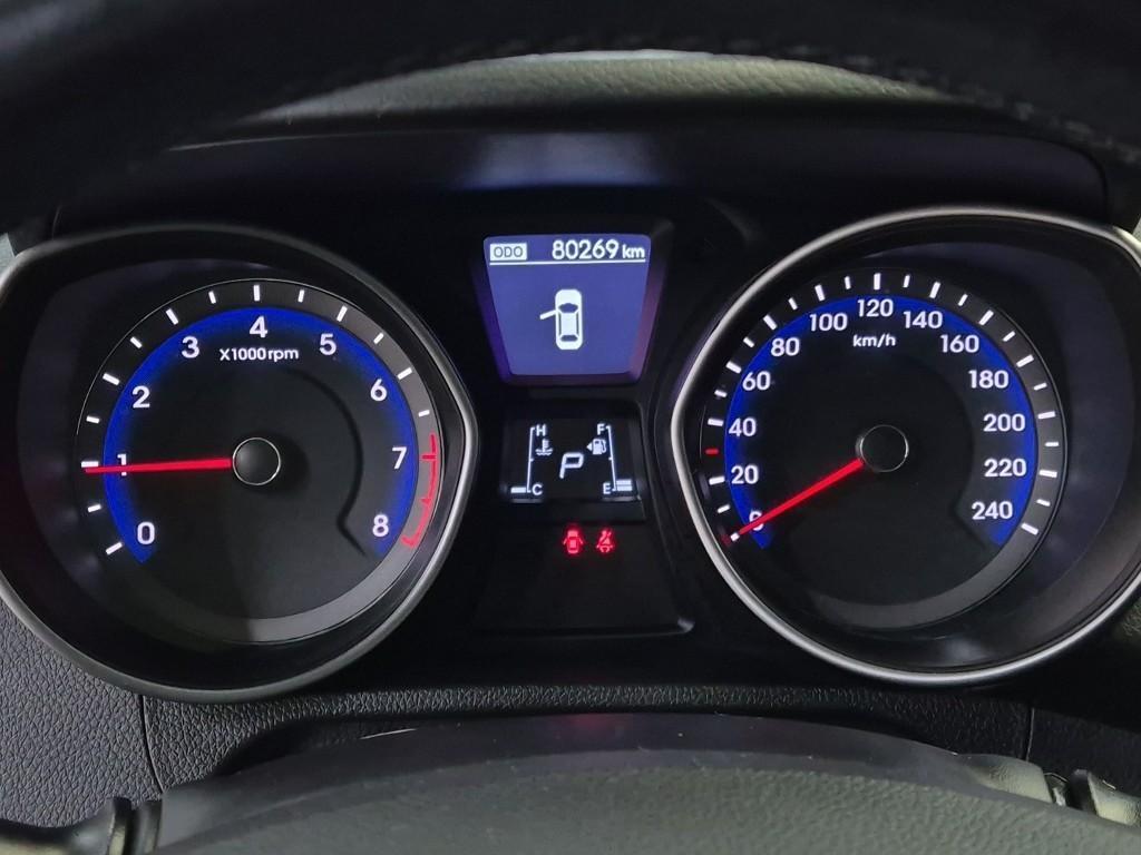 HYUNDAI i30 - Vista 6