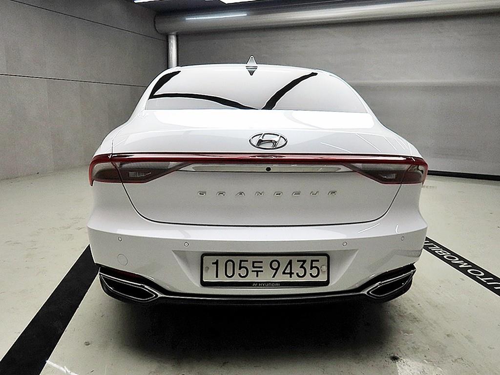 HYUNDAI Grandeur - Vista 3