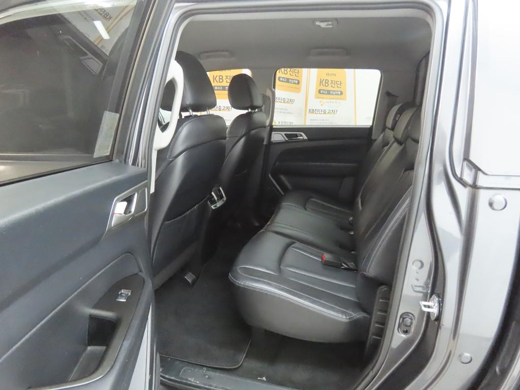 Ssangyong Rexton - Vista 6