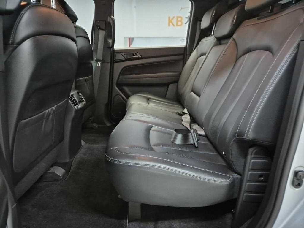 Ssangyong Rexton - Vista 12