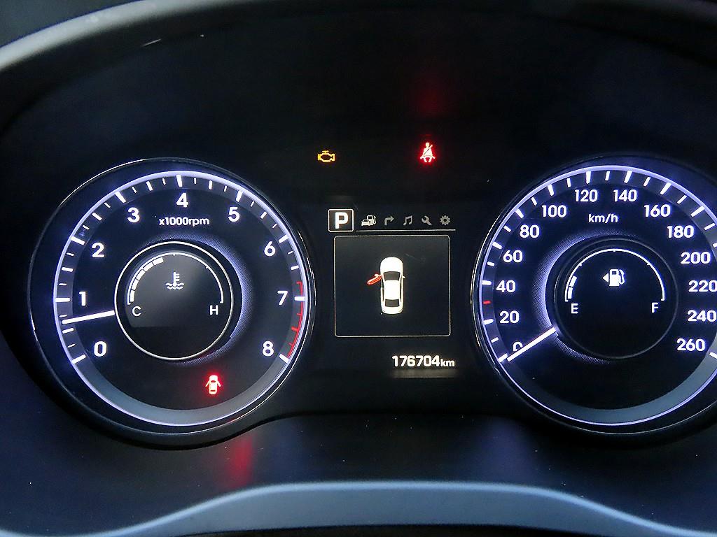 HYUNDAI Aslan - Vista 9