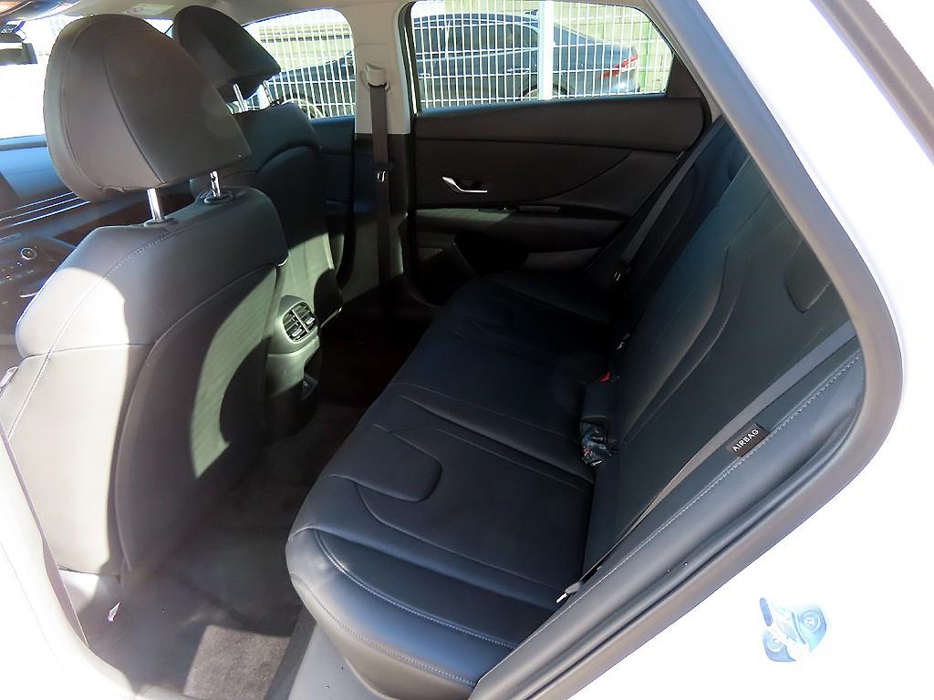 HYUNDAI Avante - Vista 6