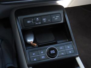 HYUNDAI Kona - Vista 12