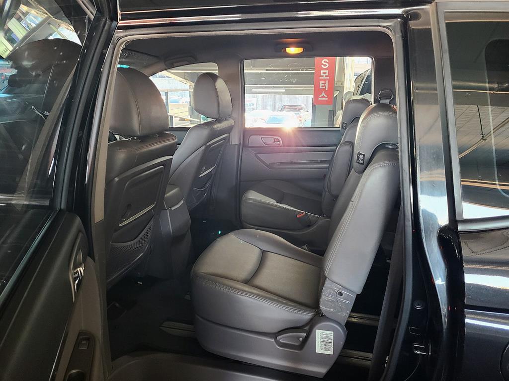 Ssangyong Korando 2015 Negro - Importación desde Corea - HF Imports Iquique - Foto 14