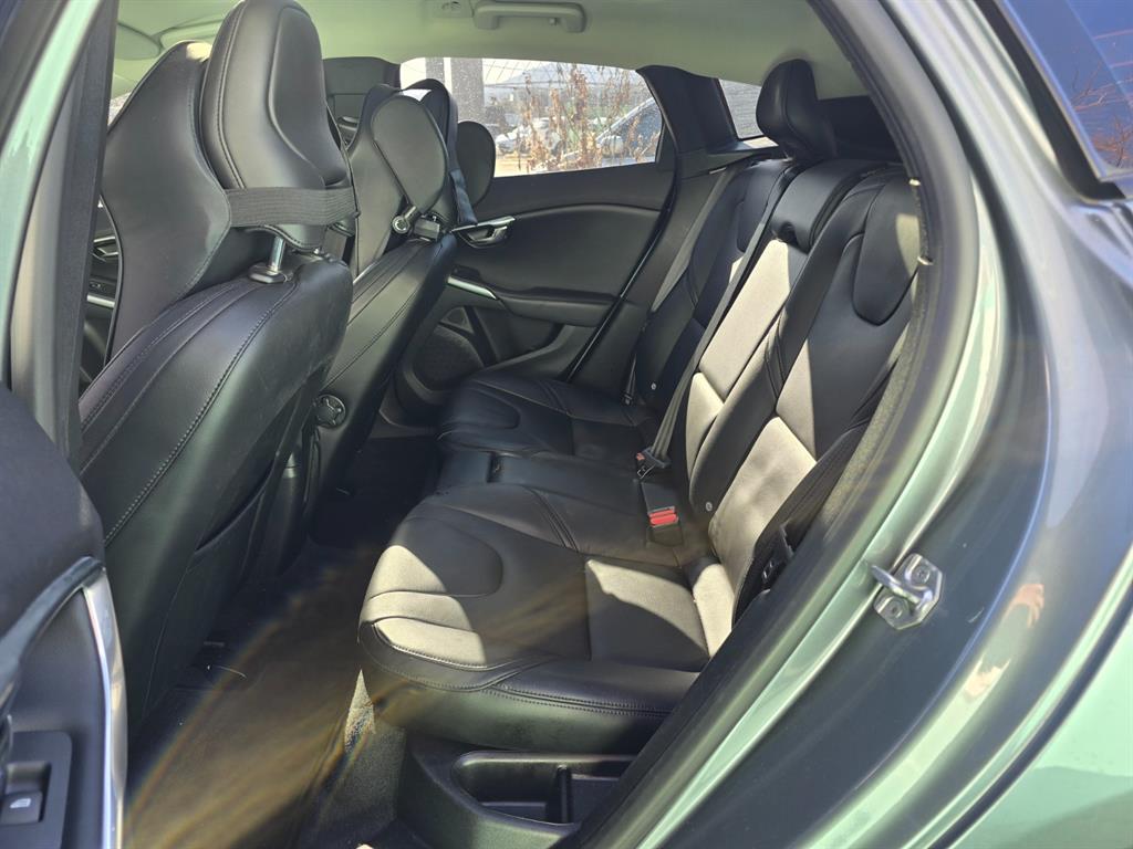 Volvo V40 2018 Gris - Importación desde Corea - HF Imports Iquique - Foto 19