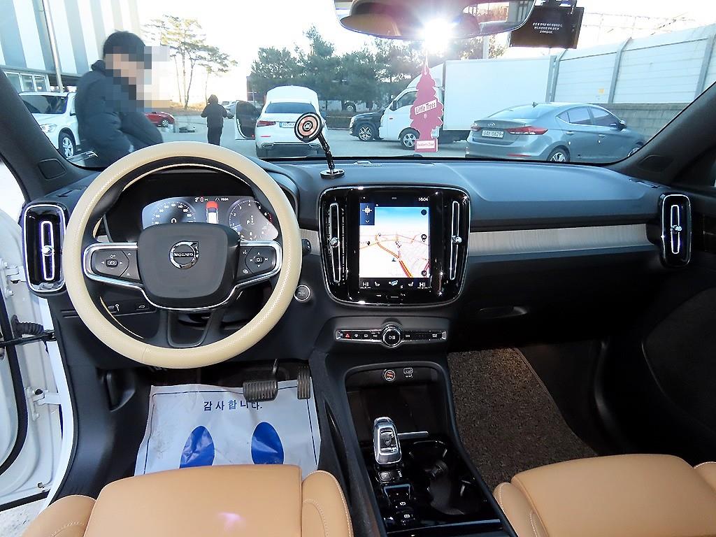 Volvo XC40 - Vista 7