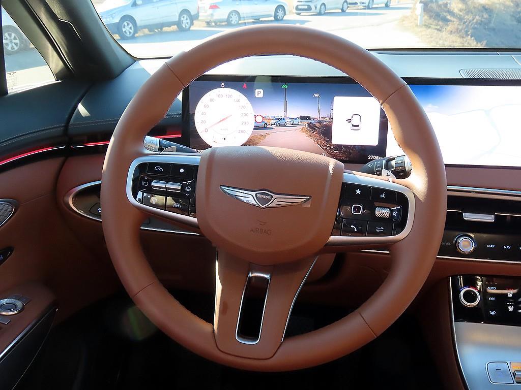 Genesis GV70 - Vista 7