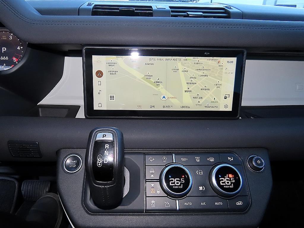 Land Rover Defender - Vista 12