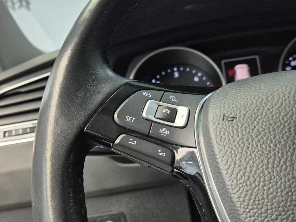 Volkswagen Tiguan 2020 Negro - Importación desde Corea - HF Imports Iquique - Foto 16