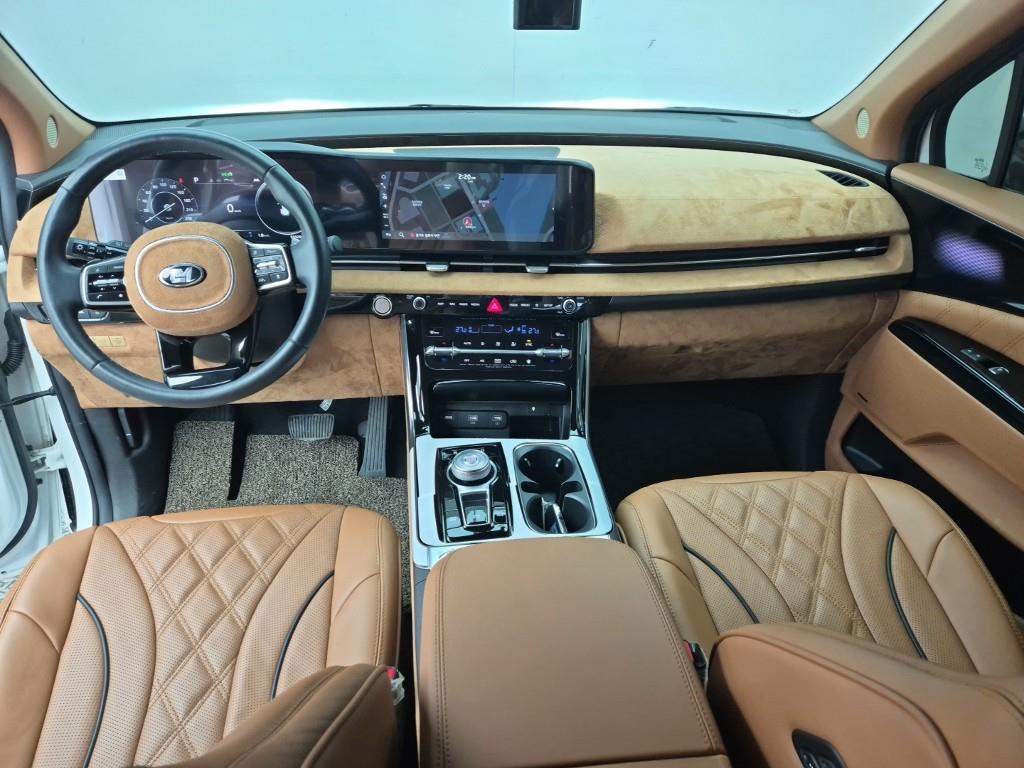 KIA Carnival - Vista 5