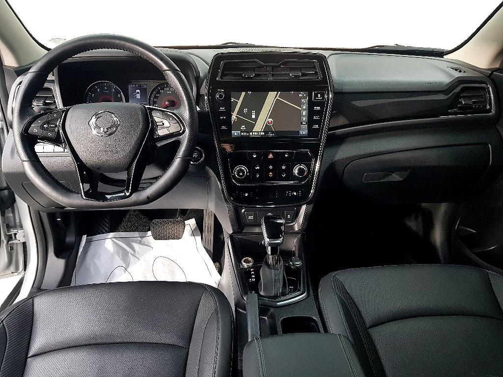 Ssangyong Tivoli - Vista 5