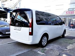 HYUNDAI Staria - Vista 8