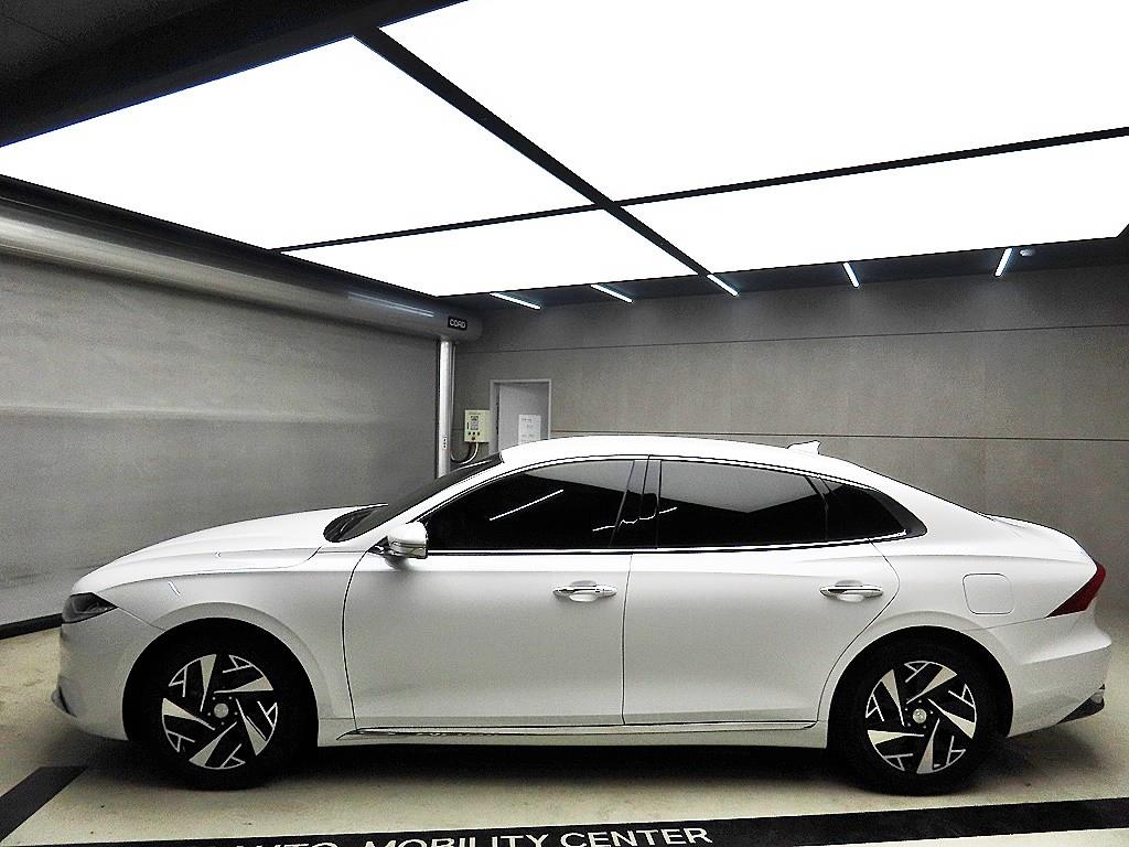 HYUNDAI Grandeur - Vista 4