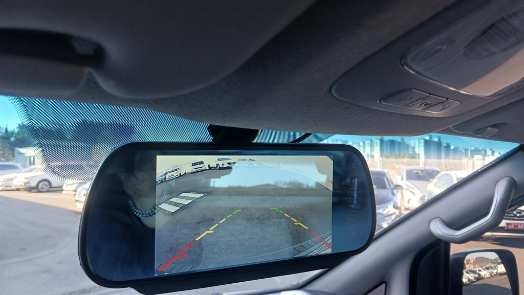 HYUNDAI Starex - Vista 12