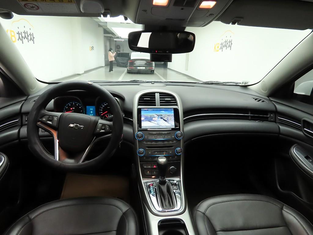 Chevrolet Malibu - Vista 6