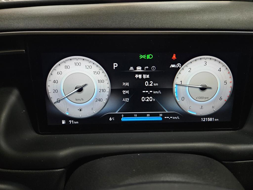 HYUNDAI Tucson - Vista 9