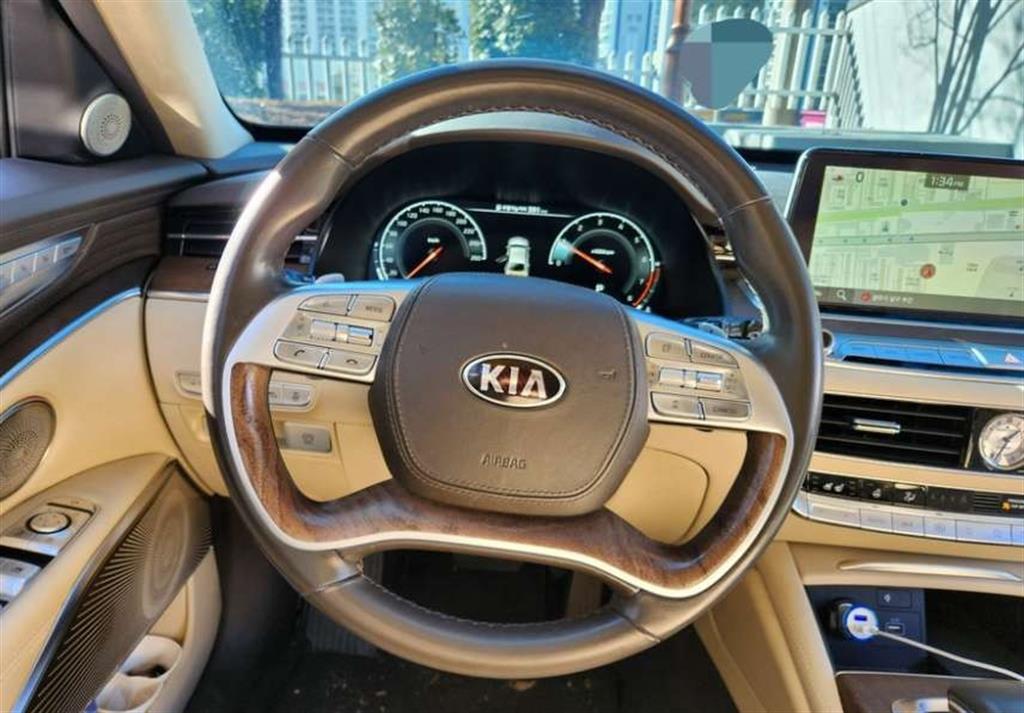 KIA K9 - Vista 10