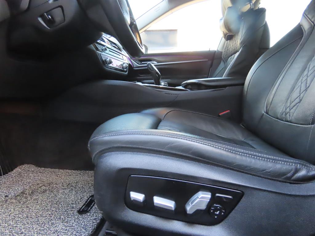 BMW Gran Turismo 2018 Plateado - Importación desde Corea - HF Imports Iquique - Foto 13