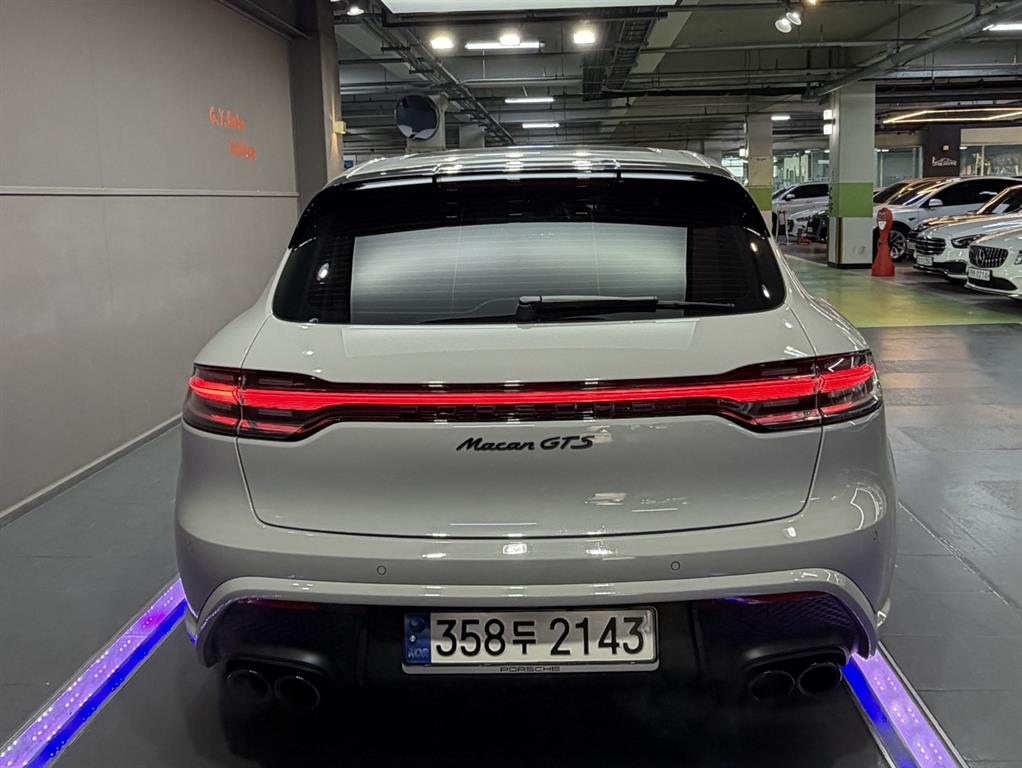 Porsche Macan - Vista 4
