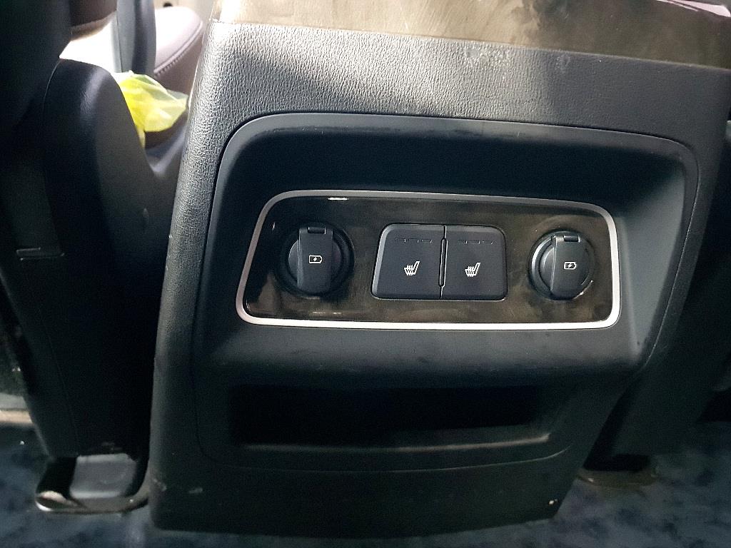 HYUNDAI Starex - Vista 10