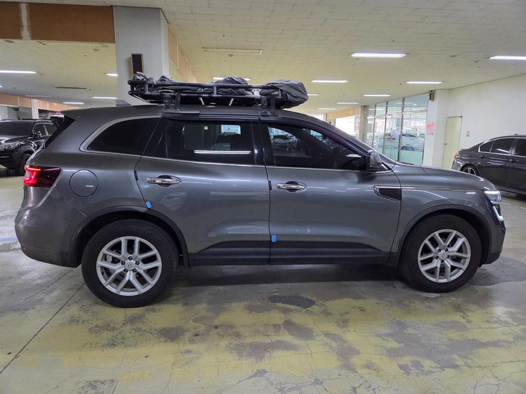 SAMSUNG QM6 - Vista 5