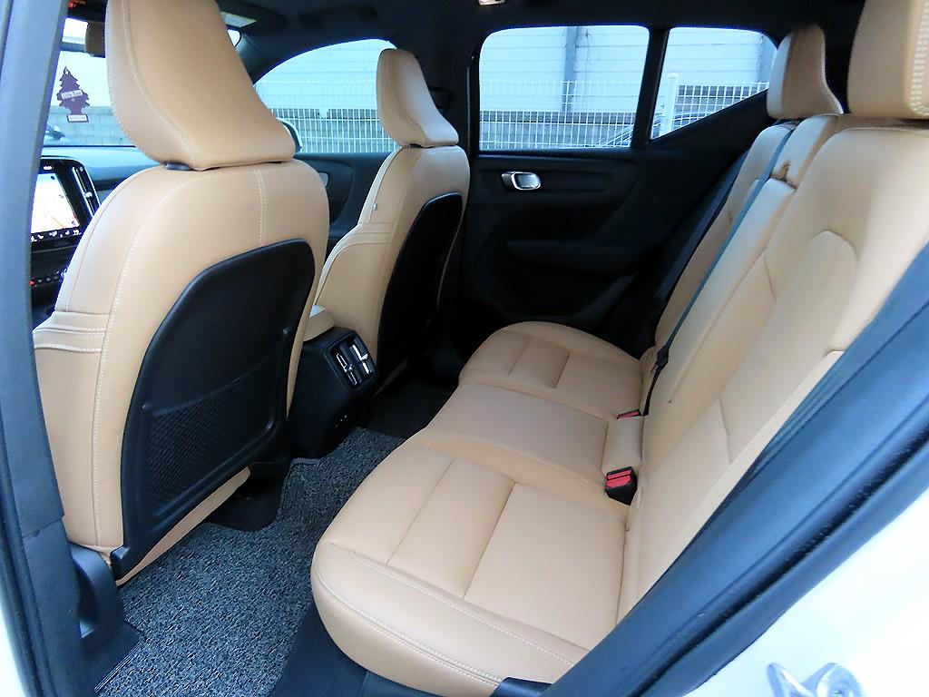 Volvo XC40 - Vista 6