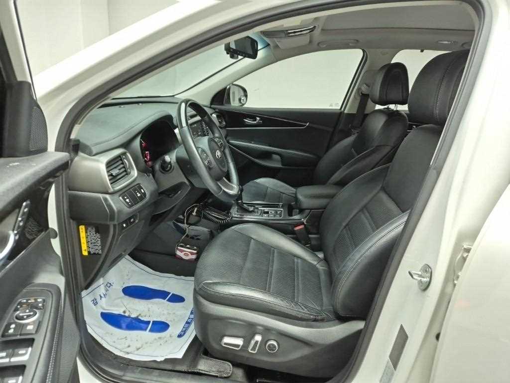 KIA Sorento - Vista 11
