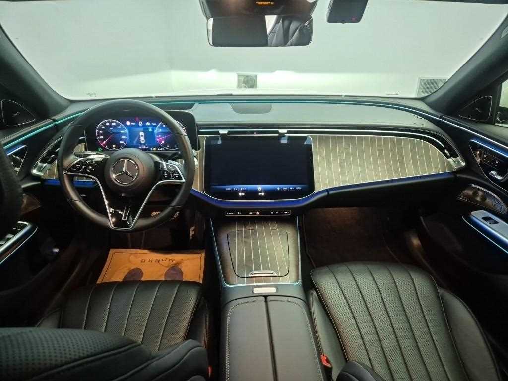 Mercedes Benz E class - Vista 7