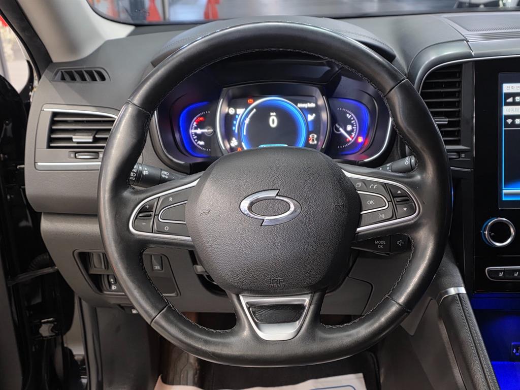 SAMSUNG QM6 - Vista 11