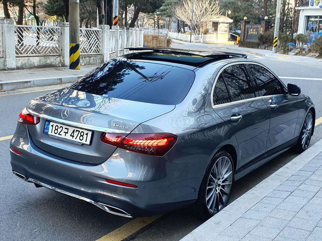 Mercedes Benz E class - Vista 5