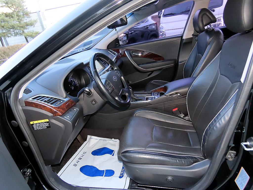 HYUNDAI Aslan - Vista 5