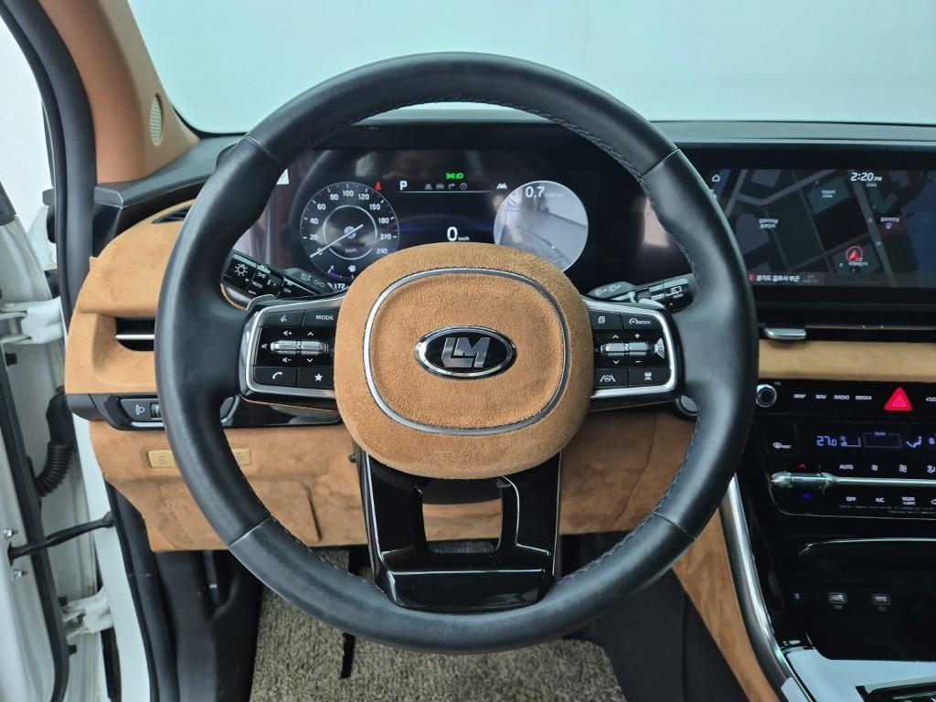 KIA Carnival - Vista 9