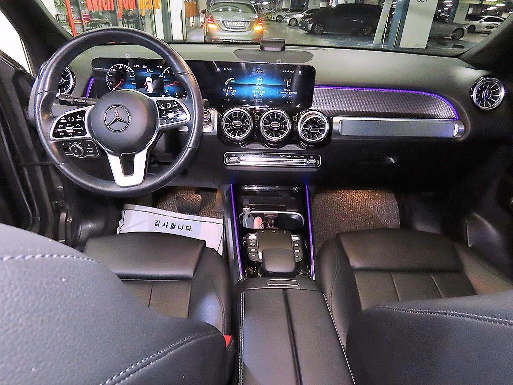 Mercedes Benz GLB Class - Vista 10