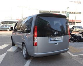 HYUNDAI Staria - Vista 12