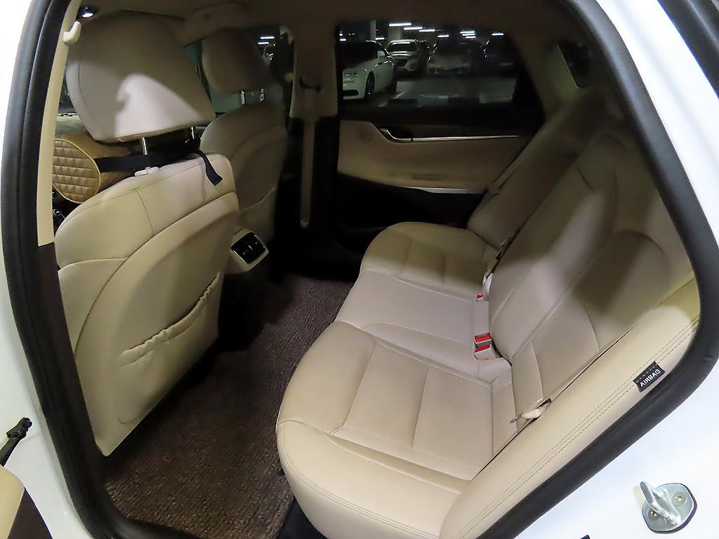 HYUNDAI Grandeur - Vista 7