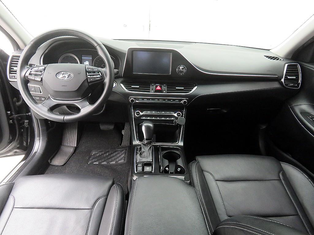 HYUNDAI Grandeur - Vista 8