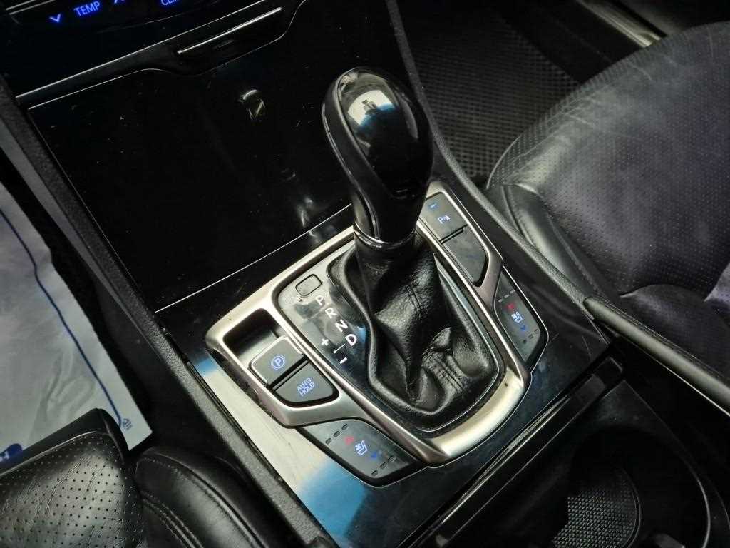 HYUNDAI Grandeur - Vista 9