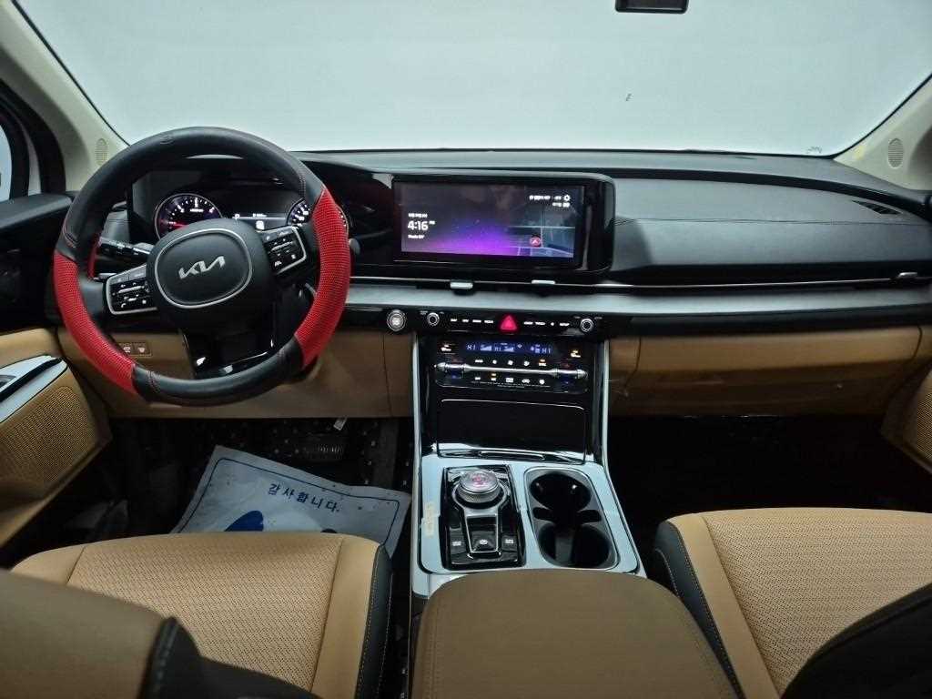 KIA Carnival - Vista 7