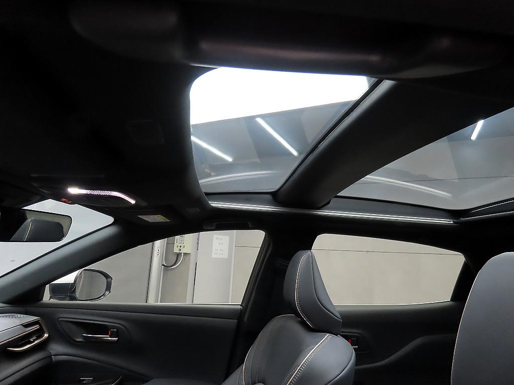 Toyota Crown 2025 the color of pearl - Importación desde Corea - HF Imports Iquique - Foto 18