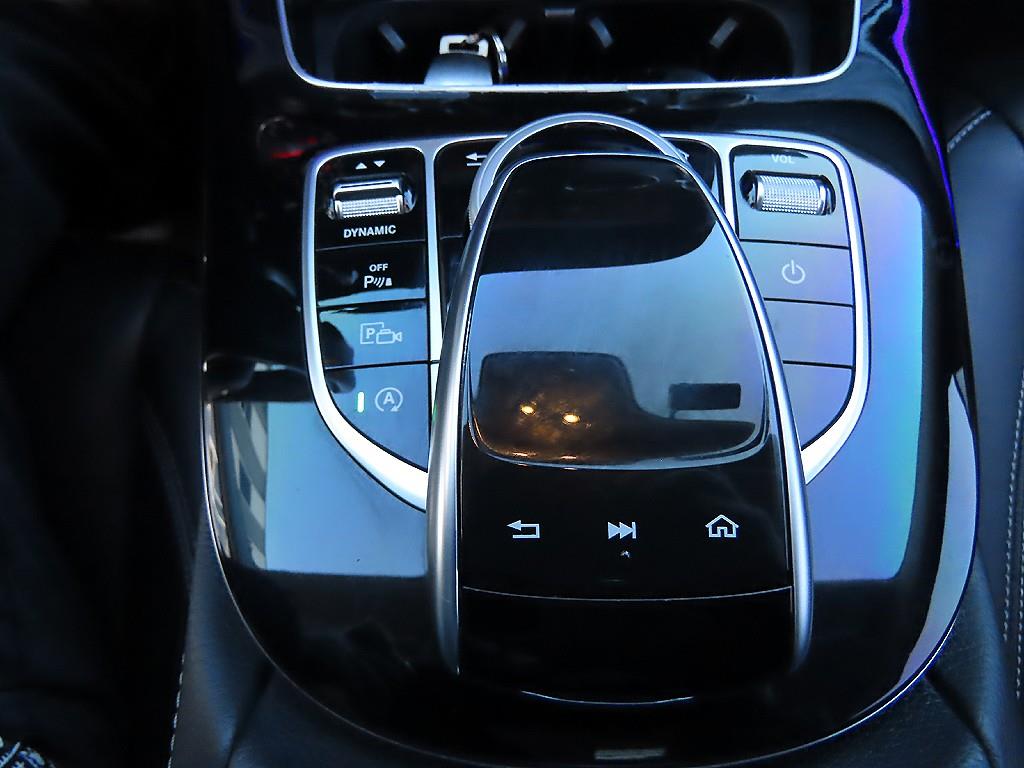 Mercedes Benz E class - Vista 12