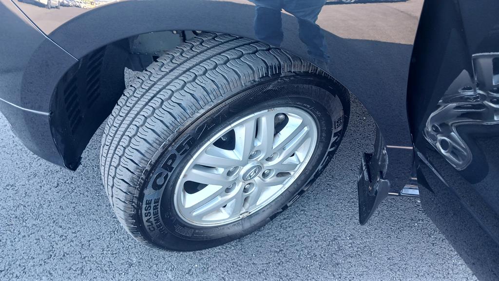 HYUNDAI Starex - Vista 5