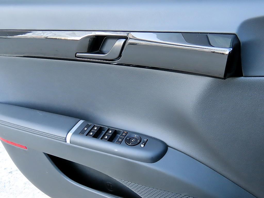 HYUNDAI Grandeur - Vista 11