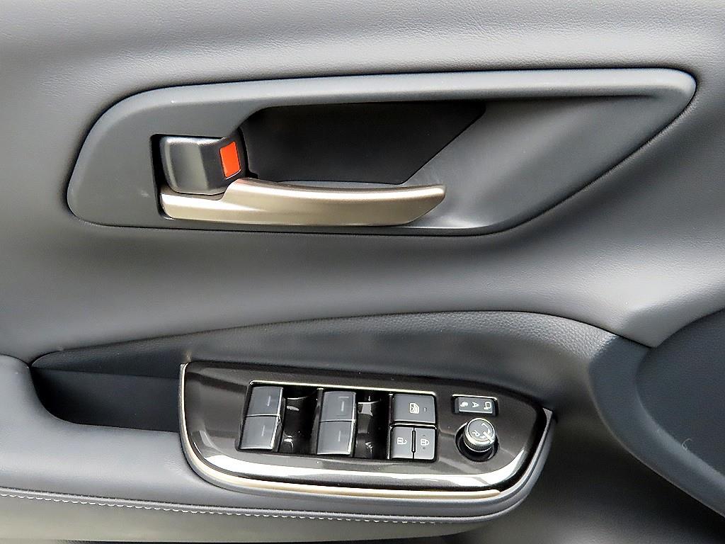 Toyota Crown - Vista 11