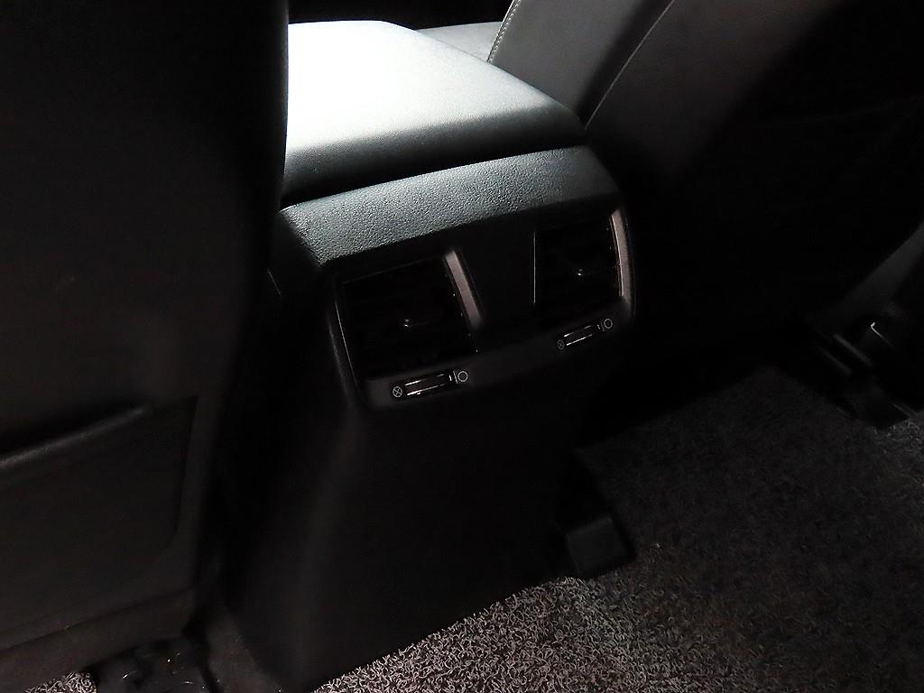 Ssangyong Rexton - Vista 11