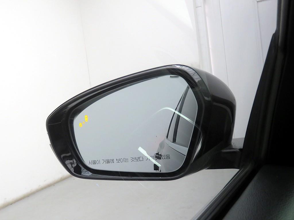 HYUNDAI Grandeur - Vista 5